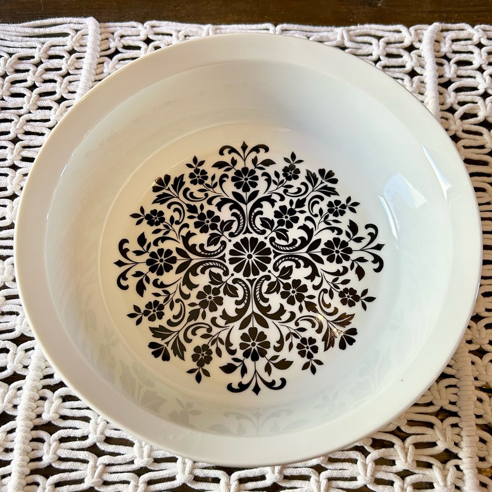 VINTAGE Tapestry by Mikasa Fine China Serving Bowl